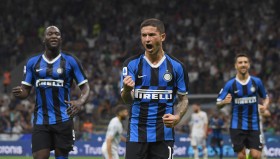 九游官方平台-亚冠赛程吃紧，国际米兰今晚强势反弹，目标明确，赛季目标并未改变的简单介绍